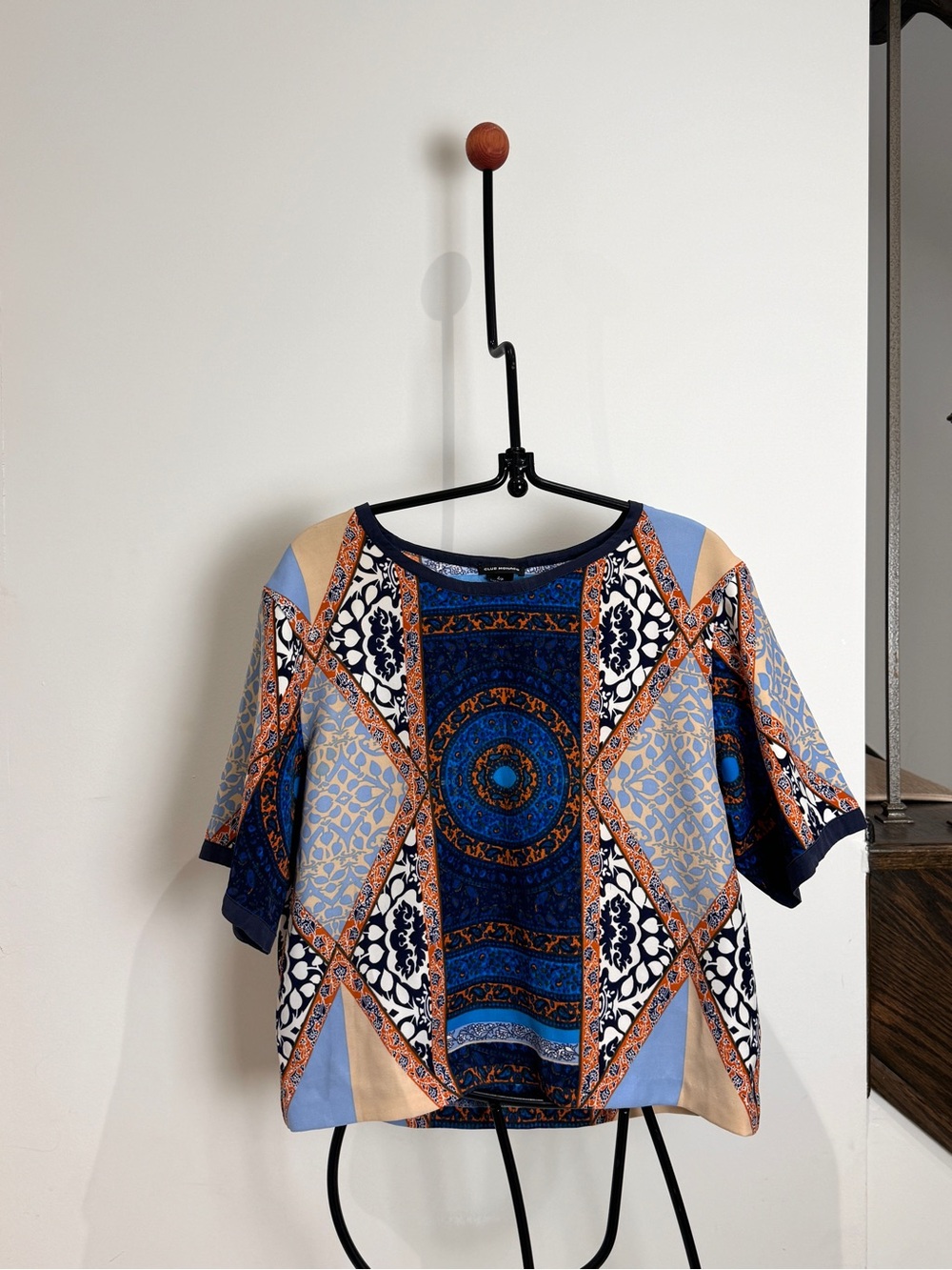Club Monaco Blue and Orange Geometric Medallion Short Sleeve Top